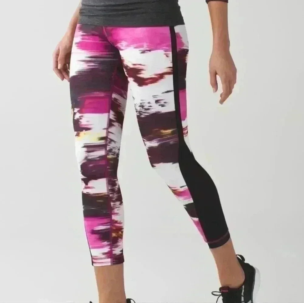 Lululemon Pace Tight Full On Luxtreme Pigment Wind Berry Rumble Size 6